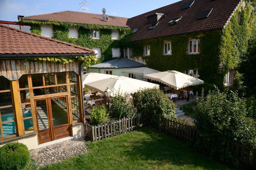 Le Pre Serroux Champagney Екстериор снимка